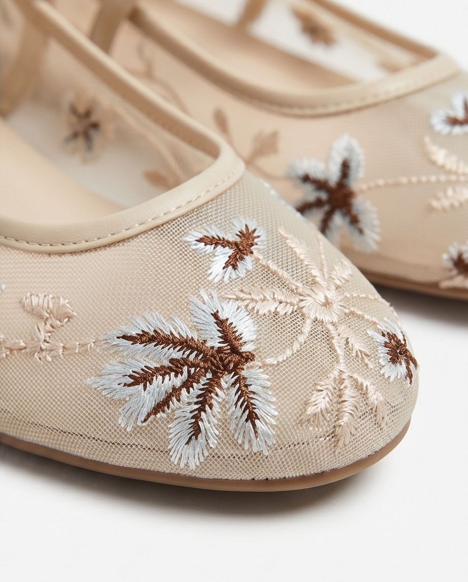 Ballerines Mary Jane en mesh brodé
